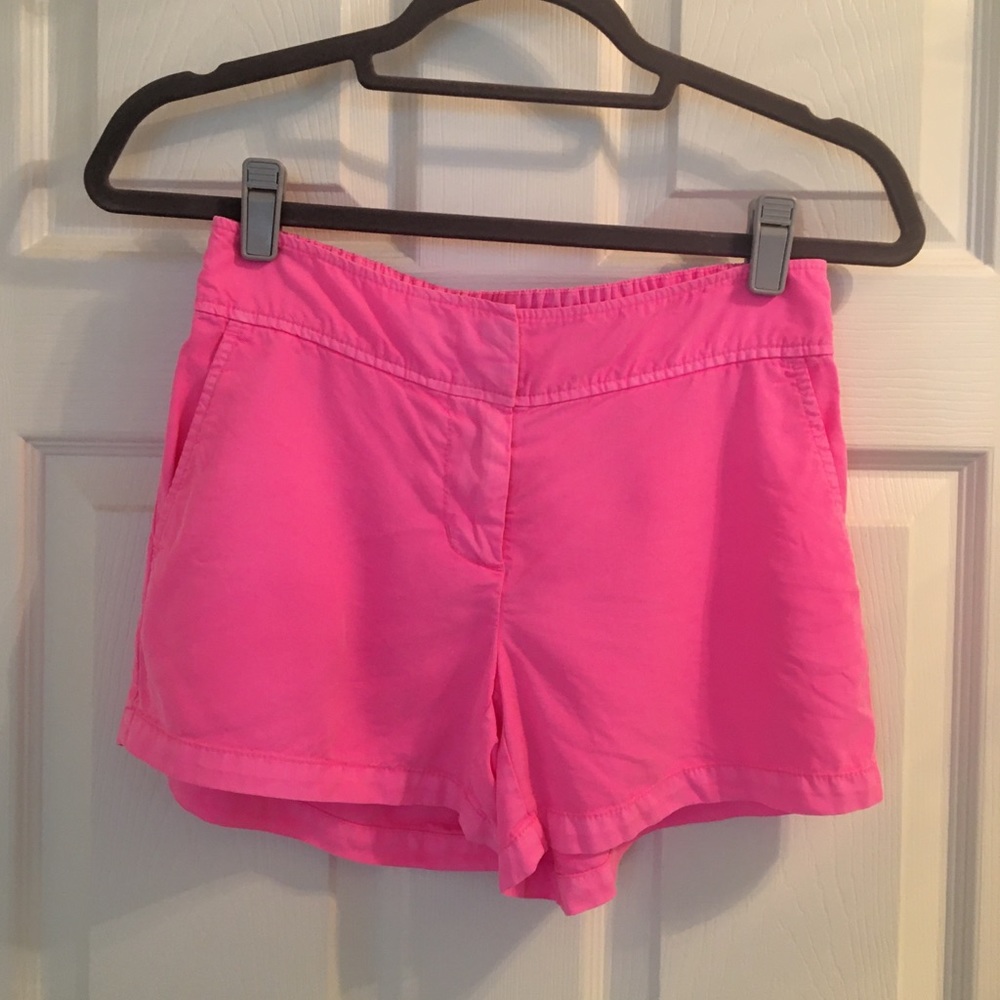 Vineyard Vines hot pink shorts